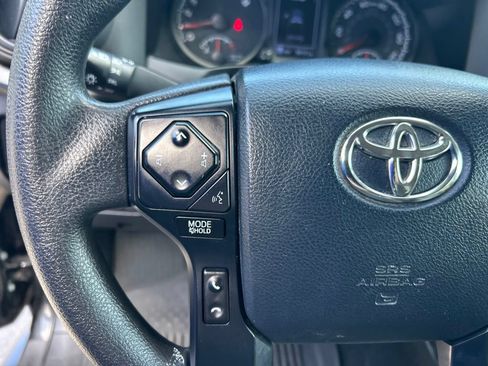 Used 2020 Toyota Tacoma SR AWD/4WD image 20