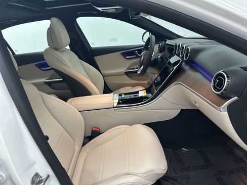Used 2025 Mercedes-Benz C 300 Sedan image 27