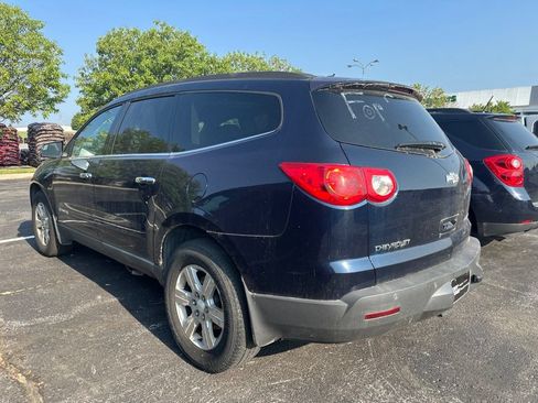 Used 2009 Chevrolet Traverse LT AWD/4WD image 2