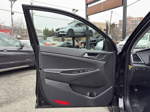 Used 2018 Hyundai Tucson SEL image 10