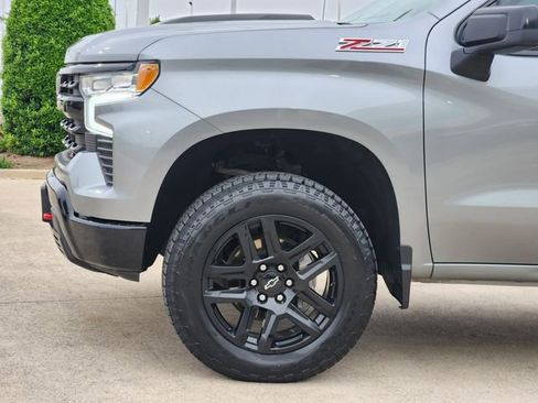 Used 2024 Chevrolet Silverado 1500 LT Trail Boss w/ Convenience Package II AWD/4WD image 16