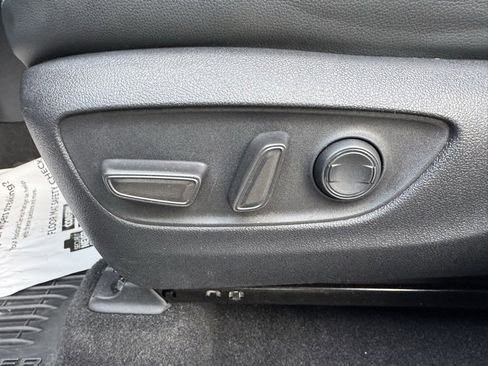 Certified 2023 Toyota Highlander XSE image 21