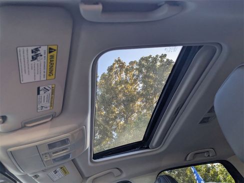 Used 2025 MAZDA CX-5 AWD 2.5 S w/ Preferred Package image 19