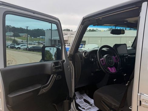 Used 2016 Jeep Wrangler Unlimited Sport w/ Quick Order Package 24S AWD/4WD image 10