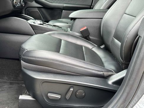 Used 2020 Ford Escape SEL AWD/4WD image 19
