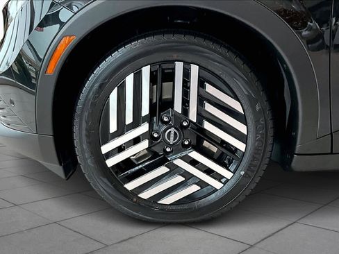 New 2026 Nissan Leaf SV+ w/ Illuminated Package image 9