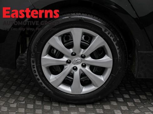 Used 2024 Toyota Corolla LE image 29