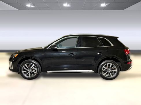 Used 2023 Audi Q5 2.0T Premium Plus w/ Premium Plus Package AWD/4WD image 2