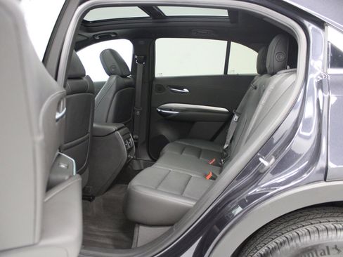 Certified 2022 Cadillac XT4 Premium Luxury w/ Enhanced Visibility Package image 38