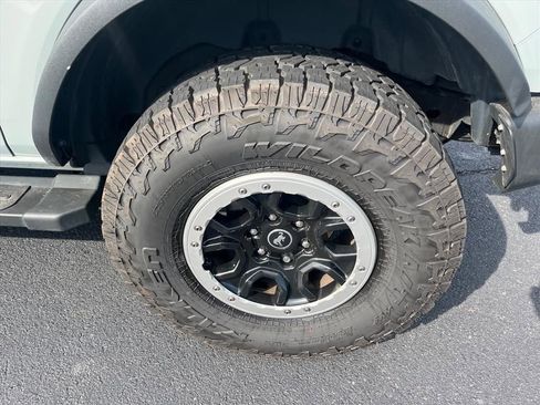 Used 2022 Ford Bronco 2-Door w/ Sasquatch Package image 33