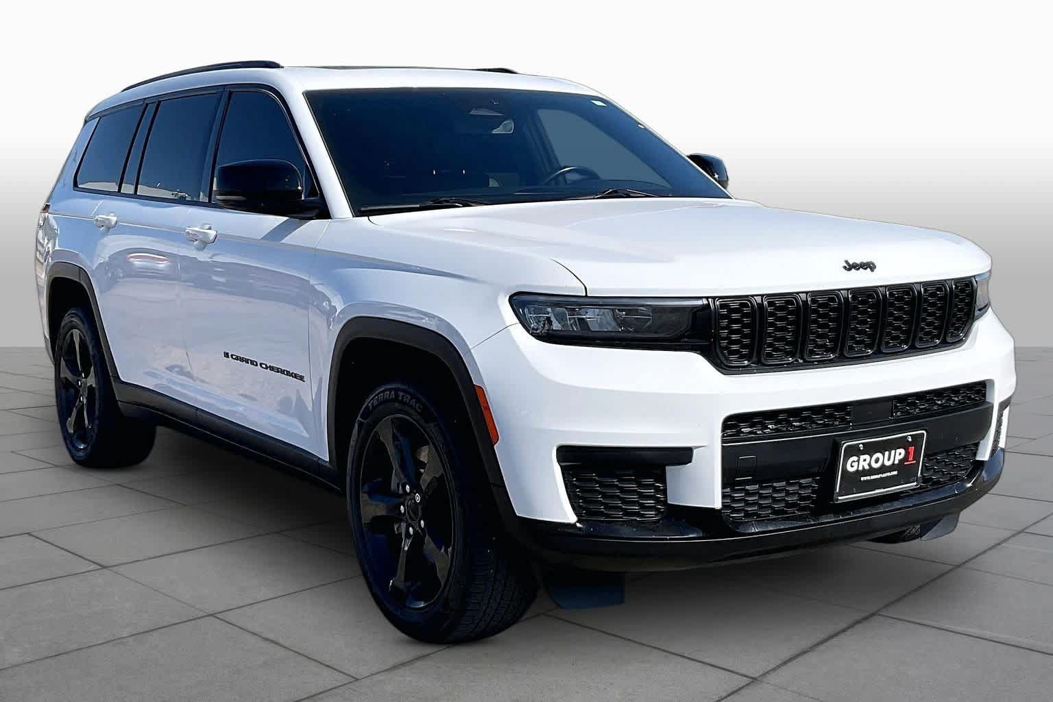 Used 2021 Jeep Grand Cherokee L Laredo AWD/4WD image 3