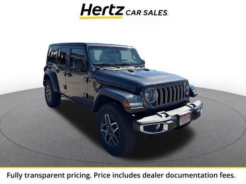 Used 2025 Jeep Wrangler Unlimited Sahara AWD/4WD image 1