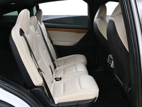 Used 2021 Tesla Model X Long Range AWD/4WD image 38