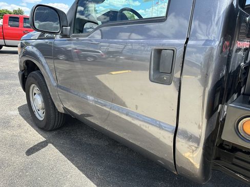 Used 2011 Ford F250 XL RWD image 35