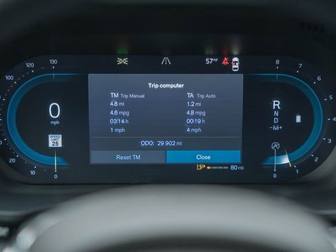 Certified 2023 Volvo XC60 B5 Ultimate w/ Climate Package image 41