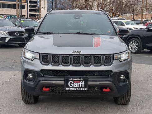 Used 2023 Jeep Compass Trailhawk image 11