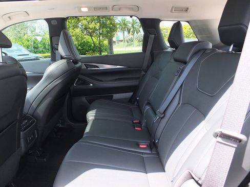 Used 2026 INFINITI QX60 Luxe w/ Cargo Package FWD image 20