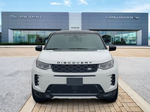 Used 2025 Land Rover Discovery Sport Dynamic SE AWD/4WD image 2