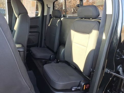 Used 2021 Chevrolet Colorado LT w/ LT Convenience Package image 11