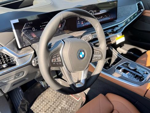 Used 2026 BMW X5 xDrive50e AWD/4WD image 15