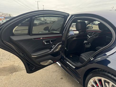 Used 2024 Mercedes-Benz S 63 AMG S image 30