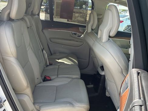 Used 2017 Volvo XC90 T8 Inscription w/ Vision Package AWD/4WD image 13