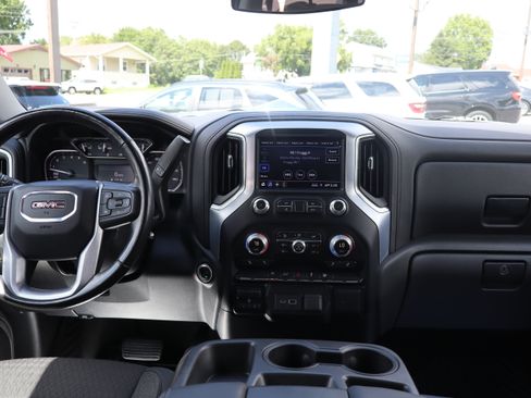Used 2019 GMC Sierra 1500 SLE w/ SLE Value Package AWD/4WD image 14