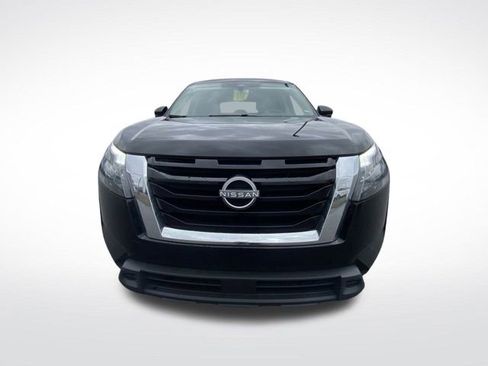 Used 2024 Nissan Pathfinder SV image 14