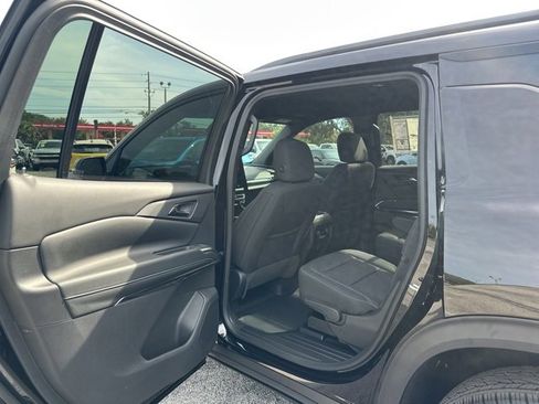 New 2026 Chevrolet Traverse LT w/ Midnight/Sport Edition image 32