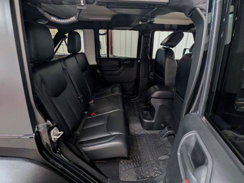 Used 2015 Jeep Wrangler Unlimited Sport w/ Quick Order Package 24S AWD/4WD image 29