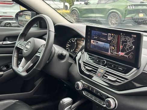 Used 2024 Nissan Altima 2.5 SR w/ SR Premium Package AWD/4WD image 33