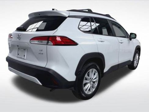 Certified 2025 Toyota Corolla Cross LE w/ Moonroof Package AWD/4WD image 24