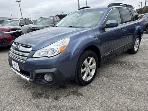 Used 2014 Subaru Outback 2.5i Limited w/ Moonroof Package image 7