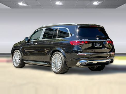 Certified 2025 Mercedes-Benz Maybach GLS 600 4MATIC image 3