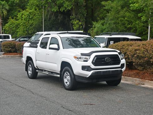 Used 2021 Toyota Tacoma SR AWD/4WD image 6