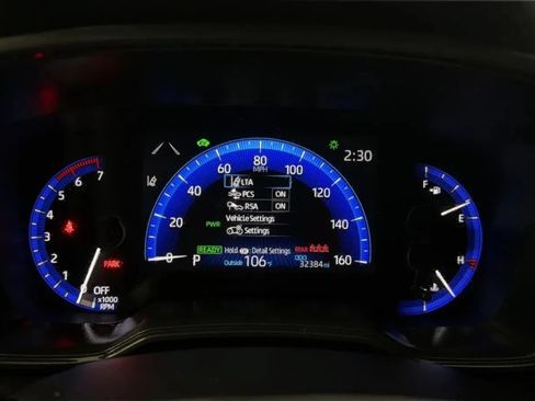Used 2020 Toyota Corolla LE w/ Carpet Mat Package (TMS) FWD image 11