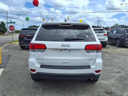 Used 2022 Jeep Grand Cherokee Laredo E image 4