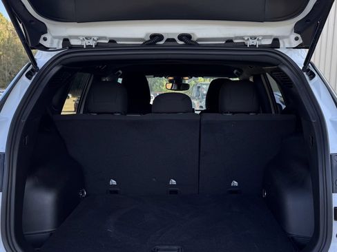 Used 2024 Jeep Compass Sport image 12