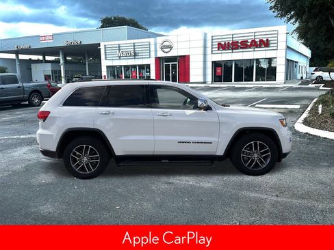 Used 2018 Jeep Grand Cherokee Limited image 3