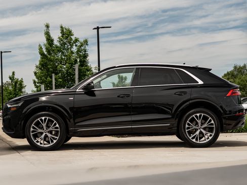 Certified 2023 Audi Q8 Premium Plus AWD/4WD image 6