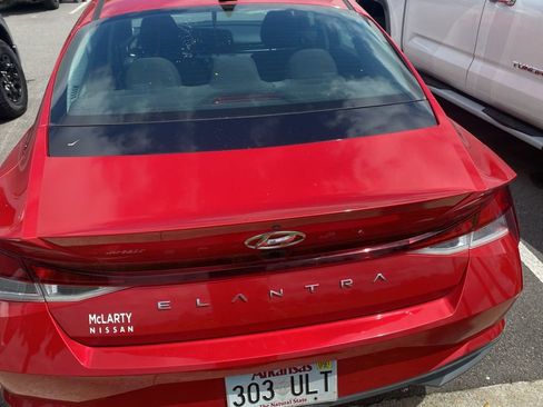 Used 2021 Hyundai Elantra SEL FWD image 8