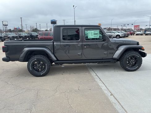 New 2026 Jeep Gladiator Sport image 7