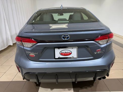 Certified 2024 Toyota Corolla SE FWD image 4