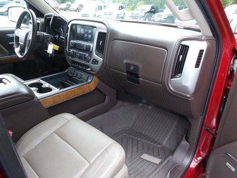 Used 2018 GMC Sierra 1500 SLT AWD/4WD image 23