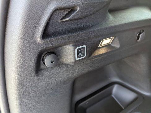 New 2025 Jeep Grand Cherokee L Altitude image 34