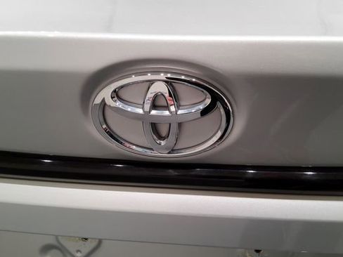 Used 2024 Toyota Corolla LE FWD image 37