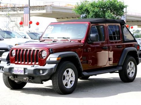 Used 2022 Jeep Wrangler Unlimited Sport AWD/4WD image 7