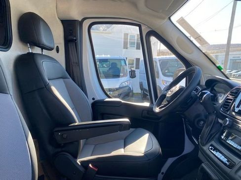 New 2026 RAM ProMaster 2500 w/ Convenience Group FWD image 29