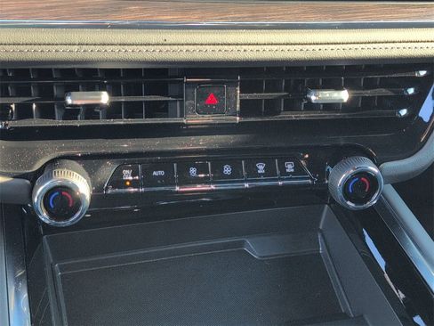 New 2026 Chevrolet Tahoe LS image 16