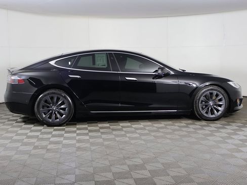 Used 2019 Tesla Model S Long Range image 18